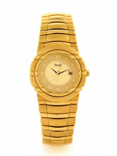 PIAGET TANAGRA.Piaget, Tanagra, case No. 630073, Ref. No. 17041. Made circa 2000..Fine, water-resistant, heavy 18K yellow gold quartz wristwatch with date and an.integral 18K yellow gold Tanagra link bracelet with concealed double deployant clasp..Accompa