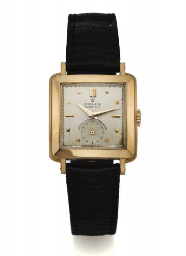 ROLEX REF 4643 YELLOW GOLD.Rolex, Perpetual, Officially Certified Chronometer, Ref. 4643. Case No 624260, Made in the late 1940's..Fine and rare, square, self-winding, 18K yellow gold.mid-sized wristwatch with a yellow gold Rolex buckle. Accompanied by a 