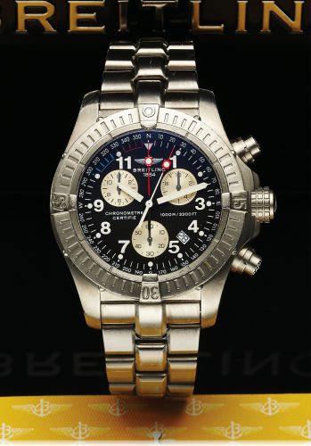 BREITLING REF. E73360 QUARTZ.CHRONOGRAPH AVENGER M1 TITANIUM.Breitling, Avenger - Chronograph - Chronometer, case No. 368430.Ref. E 73360. Made circa 2002..Fine, large, water resistant to 1000 m, titanium, quartz Chronometer diver's wristwatch with round 
