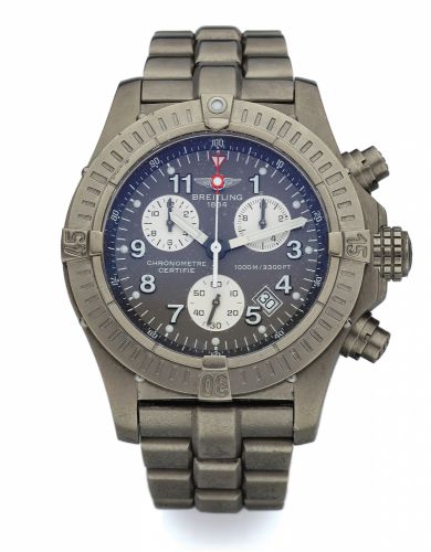BREITLING REF. E73360 QUARTZ CHRONOGRAPH.AVENGER M1 TITANIUM.Breitling, Avenger - Chronograph - Chronometer, case No..1063043, Ref. E 73360. Made in mid-2000..Fine, large, water resistant to 1000 m, titanium, quartz.Chronometer diver's wristwatch with rou