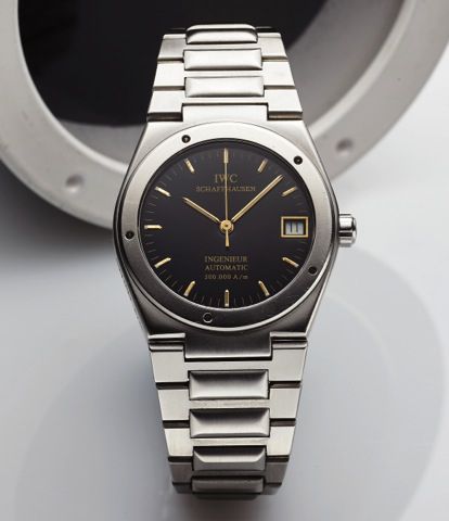 IWC INGENIEUR REF 3508 500.000 A/M STEEL.International Watch Co., Schaffhausen, Ingenieur Automatic.500.000 A/m, case No. 2450279, Ref. 3508. Made circa 1990s..Fine and very rare, tonneau-shaped, center-seconds, self-.winding, water-resistant, antimagneti