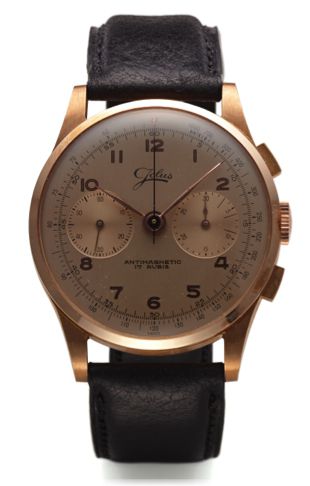 JOLUS CHRONOGRAPH PINK GOLD.Jolus, case No. 292522. Made in the 1950's..Fine, antimagnetic, 18K pink gold wristwatch with square.button chronograph, tachometer and register..Dial signed.