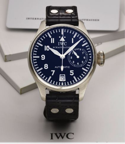 IWC REF. 5002 BIG PILOT PLATINUM.International Watch Co., Schaffhausen, Die Grosse Fliegeruhr, Automatic, No. 155/500, case No. 2944455, Ref. 5002..Made in a limited edition of 500 pieces starting in 2002..Fine and rare, oversized, heavy, center seconds, 