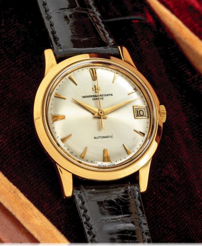 VACHERON, REF. 6378 AUTOMATIC YELLOW GOLD.Vacheron Constantin, Genève, Automatic, movement No..554617, case No. 396169, Ref. 6378. Made in the 1960s..Very fine and rare, center-seconds, self-winding, water-resistant.18K yellow gold wristwatch with date.