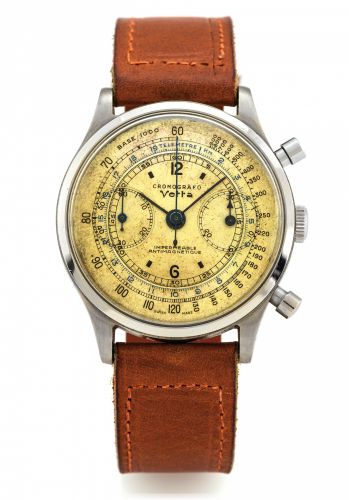 VETTA STAINLESS STEEL CHRONOGRAPH.Vetta, Suisse, Chronografo Impermeable Antimagnetique.case No. 70701. Made in the 1950s..Fine and large, water-resistant, stainless steel wristwatch with round-button chronograph, register, tachometer and.telemeter..Dial 