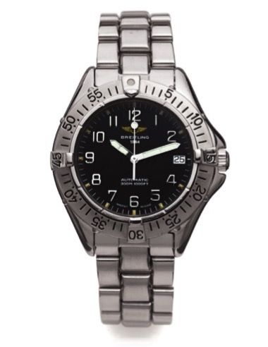 BREITLING REF. A17035 AUTOMATIC STEEL.Breitling, Automatic, 300m / 1000 ft, case No. 22943.Ref. A17035. Made in the 1990s..Fine, center seconds, self-winding, water resistant to.1000 ft., stainless steel diver's wristwatch with date and a.stainless steel 