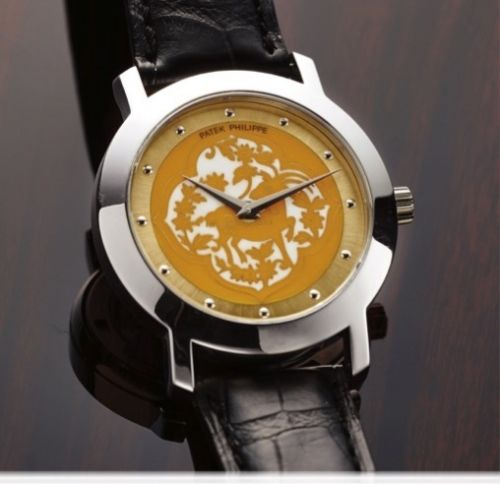 PATEK PHILIPPE REF. 5075.CLOISONNE ENAMEL WHITE GOLD.Patek Philippe, Genève, movement No. 3238615.Ref. 5075. Made circa 2004..Very fine and rare, 18K white gold, self-winding.water-resistant wristwatches with cloisonné enamel dial..Accompanied by a box.