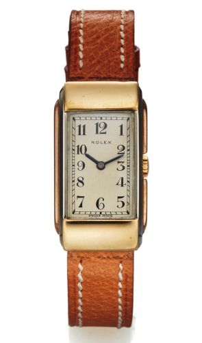 ROLEX REF. 1526 PRINCE.YELLOW WHITE PINK GOLD.Rolex, Prince, Ref. 1526. Case No. 6527. Made in 1932.Glasgow import marks for 1932..Very fine and rare, rectangular curved, 9K white, yellow.and pink gold gentleman's wristwatch..Dial, case and movement sig