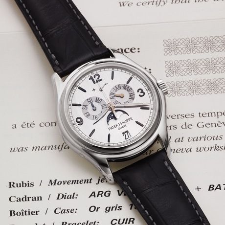 PATEK PHILIPPE Ref. 5250G