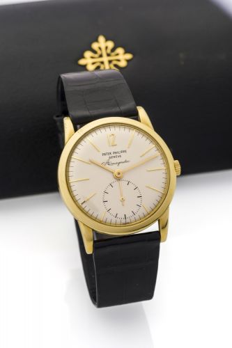 PATEK PHILIPPE REF. 2570 AMAGNETIC YELLOW GOLD Patek Philippe, Genève, "Amagnetic," movement No. 732000, case No. 2613864, Ref. 2570-1. Made in 1962. Very fine and rare, water-resistant, 18K yellow gold anti-magnetic wristwatch with an 18K yellow gold Pat