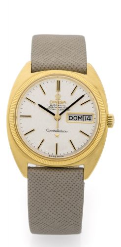 OMEGA CONSTELLATION YELLOW GOLD Omega, "Constellation, Automatic, Chronometer, Officially Certified", movement No. 27854012 Ref. 168029. Made circa 1970. Fine, tonneau-shaped, water-resistant, self-winding, center seconds, 18K yellow gold Chronometer wris