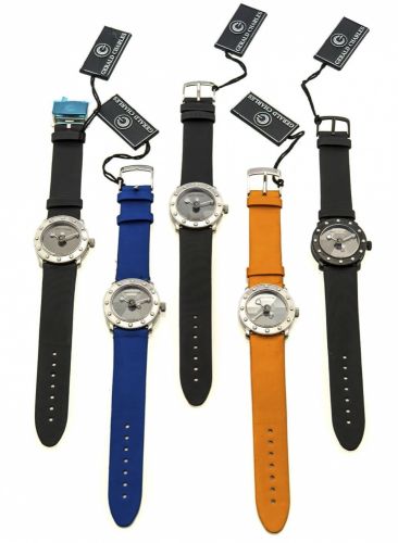 GERALD CHARLES STAR LADY 30 REF. GC 68 SET OF 5 STEEL [new old stock] A fine quartz stainless steel lady's diamond-set wristwatches.