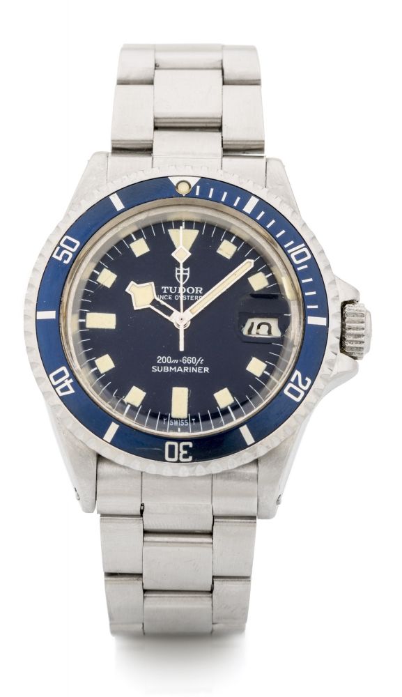 TUDOR, REF. 7021, SUBMARINER, SNOWFLAKE A fine, stainless steel self-winding divers wristwatch with date.