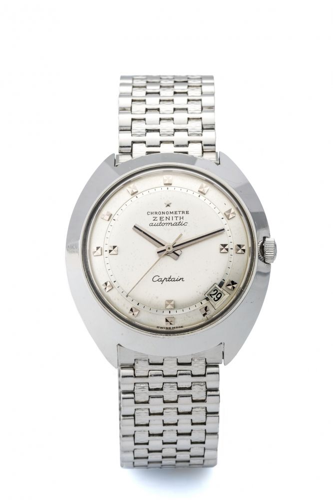 ZENITH CAPTAIN CHRONOMETER Fine, self-winding tonneau shaped, stainless steel wristwatch with date.