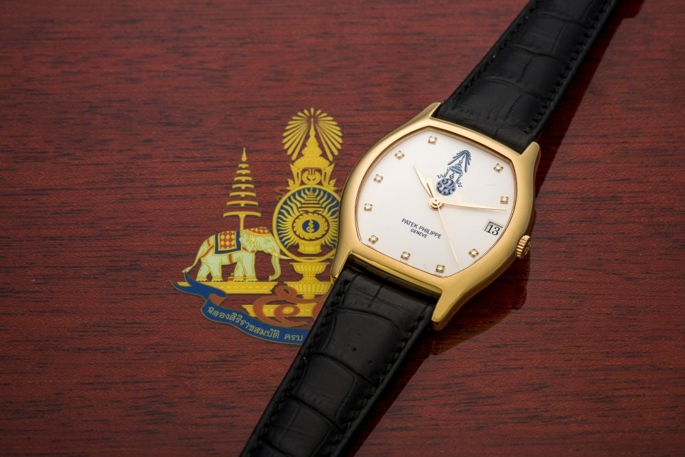 PATEK PHILIPPE, REF. 5030, GOLDEN JUBILEE OF THAILAND A fine, rare and limited, self-winding, 18k pink gold wristwatch with special dial and engraving.