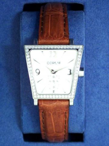 Corum Boutique, Trap