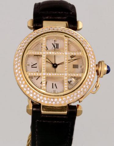 Cartier, Pasha Grille, Ref. 1028. Produced in the 1990's.Very fine, center-seconds, self-winding, water-resistant to 100 m/330 ft, 18K yellow gold and diamonds gentleman's wristwatch with date and an 18K yellow gold Cartier deployant clasp.