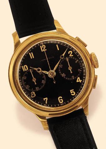 Longines, case No. 5493668. Produced in the 1940s. Fine 18K yellow gold gentleman's wristwatch with square button chronograph and register.