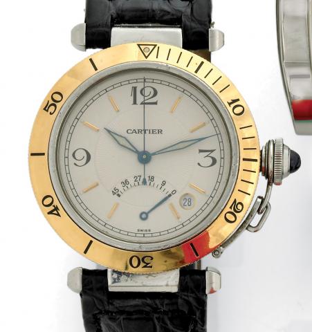 Cartier, Pasha - Power Reserve, Ref. 1033. Produced in the 1990s..Fine, center-seconds, self-winding, water-resistant to 330ft/100m, stainless steel and 18K yellow gold.gentleman's wristwatch with date, 45-hour power reserve and a stainless steel Cartier 