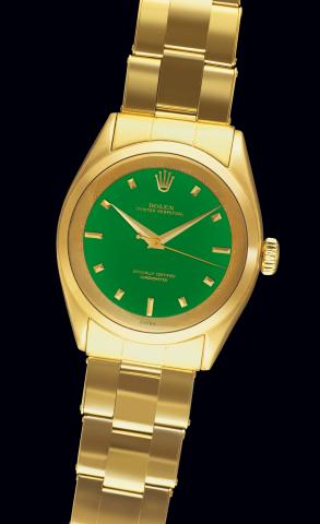 Ref. 6100 Yellow Gold _ Green Enamel Dial.Rolex, Oyster Perpetual, Officially Certified Chronometer.Ref. 6100. Case No. 902549. Made in 1952..Very fine and very rare, tonneau-shaped, center seconds, self-winding, water.resistant, 18K yellow gold gentleman