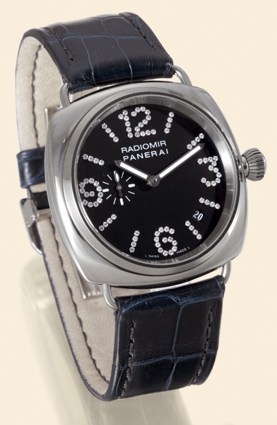 I Diamanti.Officine Panerai, Firenze 1860, Radiomir, I Diamanti.della Officine Panerai, No. E 011/105, Ref. OP 6588..Made in a limited edition of 105 examples in the 2002..Very fine and rare, large, cushion-shaped, self-winding, water-resistant.18K white 