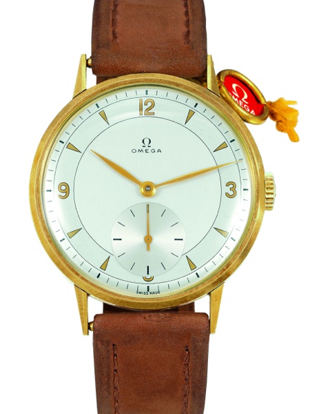 NON-MAGNETIC.Omega, Non-magnetic, No. 11451974, case No. 10853904, Ref. OT 2272. Sold on 31st.August, 1949..Very fine, elegant and thin, oversized 18K yellow gold, Non-magnetic wristwatch with.a gold-plated Omega buckle. Accompanied by the original box. T