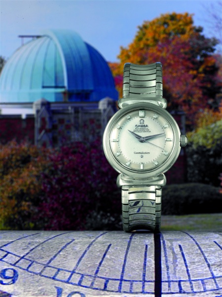 PLATINUM CONSTELLATION GRAND LUXE Omega, Constellation, Chronometer, Officially Certified, No. 15769998, case.No. 101088, Ref. PA 16331. Sold on April 23, 1958..Very fine and exceptionally rare, self-winding, center seconds, water-resistant.platinum gentl