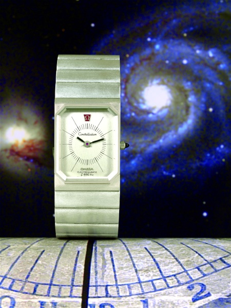 CONSTELLATION EMERAUDE Omega, Constellation, Electroquartz, f 8192 Hz, No. 31736843, case No. 8345.Ref. BC 391.0003. Sold on February 25, 1974..Fine and rare, rectangular, 18K white gold gentleman`s quartz wristwatch with.faceted synthetic sapphire crysta