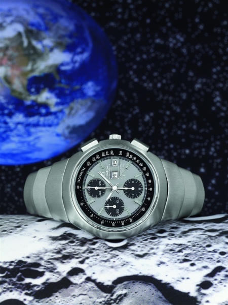 SPEEDMASTER SPEEDSONIC SO-CALLED LOBSTER Omega Chronometer, Speedsonic, 300 Hz, No. 38422177, Ref. ST 188.0001 / 388.0800. Sold on.December 9, 1976..Fine and rare stainless steel gentleman