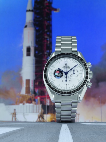 APOLLO XIII Omega, Speedmaster Professional, Apollo XIII, Ex Luna Scientia, movement.No. 77020712, Ref. ST 345.0022. Sold on October 5, 2000..Fine and rare, asymmetric, water-resistant, stainless steel gentleman`s wristwatch.with round button chronograph,