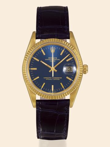 Ref. 15238, Yellow Gold Date.Rolex, Oyster Perpetual, Date, Superlative Chronometer Officially Certified, case No. E609827.Ref. 15238/15200. Made in 1990..Fine, tonneau-shaped, center-seconds, self-winding, water-resistant, 18K yellow gold gentleman