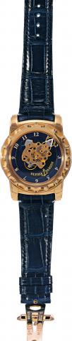 The Freak.Ulysse Nardin, Le Locle, The Freak, No. 073, Ref..016-88. Sold on October 1, 2002..Very fine and highly unusual, 18K pink gold wristwatch with 60-.minute revolving movement, Ludwig Oechslin's dual direct.escapement, 7-day power reserve and Ulyss