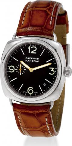 White Gold Radiomir.Officine Panerai, Firenze 1860, Radiomir, No. D 220/700.Ref. OP 6540. Made in a limited edition of 700 examples.in 2001..Fine and rare, large, cushion-shaped, self-winding, water-resistant.18K white gold diver's wristwatch with date an