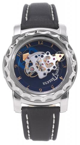White Gold Freak.Ulysse Nardin, Le Locle, The Freak, No. 185, Ref. 010-.88. Made circa 2002..Very fine and unusual, 18K white gold wristwatch with 60-minute.revolving movement, Ludwig Oechslin's dual direct escapement.seven-day power reserve and Ulysse Na
