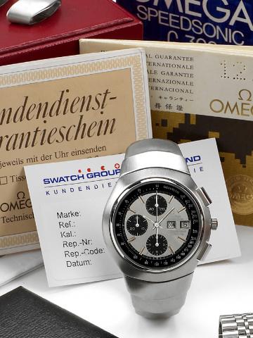 Speedsonic Lobster.Omega Chronometer, Speedsonic, 300 Hz, Ref. ST 188.0001 / 388.0800. Made circa 1975..Fine and rare stainless steel electronic wristwatch with square button chronograph, 12-hour and 30-minute.registers, tachometer, day, date and an integ