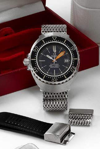 Seamaster 1000.Omega, Seamaster, 1000m/ 3300 ft, Professional, Automatic.Ref. ST 166.0093. Made in the 1970s..Fine and rare, tonneau-shaped, center seconds, self-winding, waterresistant.stainless steel diver