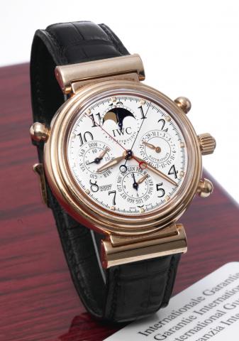 IWC (International Watch Co.), Schaffhausen, Da Vinci, Rattrapante, case No. 2839537, Ref. 3754. Sold in.July, 2001..Very fine, astronomic, self-winding, water-resistant, 18K pink gold wristwatch with round button split-seconds chronograph.register, secul