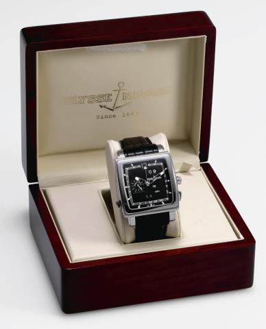 White Gold Perpetual.Calendar GMT.Ulysse Nardin, Perpetual Calendar-.GMT Chronometer, No 183, Ref..320-90. Made circa 2005..Very fine, self-winding, water-resistant.two time zone, square, 18K white gold.chronometer wristwatch with perpetual.calendar, 24-h