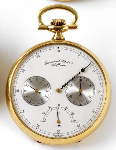 Thermometer.International Watch Co, Schaffhausen, No. 2366805, case No. 2267387, Ref.5425. Made in the 1980s..Fine 18K yellow gold keyless pocket watch with regulator dial and thermometer. Accompanied by a guarantee.(now void).