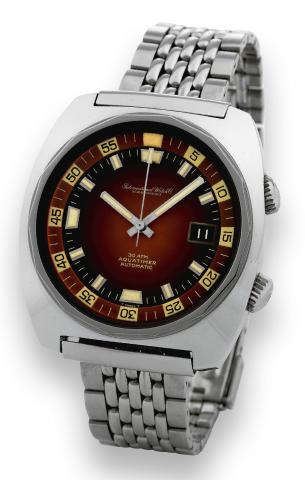 Aquatimer.International Watch Co., Schaffhausen, Aquatimer.Automatic, Ref. R 816 AD. Made in the 1970s..Fine, center seconds, self-winding, water resistant to 200 m..stainless steel diver's wristwatch with date and two crowns..Accompanied by the original 