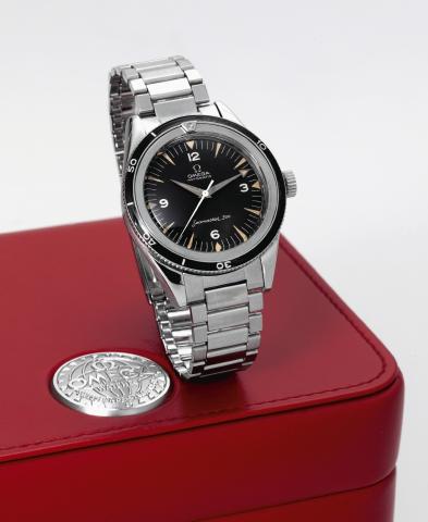 Seamaster 300, Second Generation.Omega, Seamaster, 300, Automatic, movement.No. 18267274, Ref. 14755 SC. Made in 1961..Fine and rare, center seconds, self-winding, water-resistant.stainless steel diver`s wristwatch with revolving black and steel.bezel and