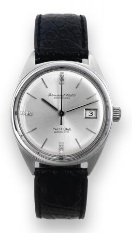 Yacht Club.International Watch Co., Schaffhausen, Yacht.Club, Automatic, movement No. 1911350, case No. 1914030.Ref. R 811. Sold on July 7th, 1970..Fine and very rare, tonneau-shaped, center seconds, selfwinding.with Pellaton system, water-resistant, 18K 