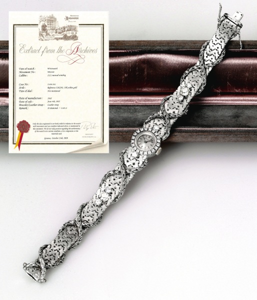 White Gold Diamonds.Patek Philippe, Geneve, movement.No. 986644, case No. 2636361, Ref. 3282/40..Made in 1965, sold on June 4, 1965..Very fine and elegant, 18K white gold and.diamond-set lady