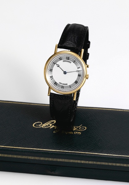 Breguet, Classic, case No. 9564 I, Ref. 3500..Made circa 2000..Fine and elegant, thin, 18K yellow gold wristwatch with an.18K yellow gold Breguet buckle. Accompanied by a Breguet.box.