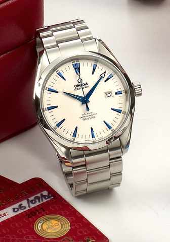 Omega Seamaster Aqua Terra.Omega, Seamaster Aqua Terra Co-Axial Chronometer, 150m/500ft, No. 80576684, Ref. 25023300. Made circa 2008..Very fine, large, center seconds, self-winding, water-resistant wristwatch with date and a stainless steel Omega.link br