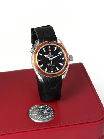 Omega Planet Ocean Orange.Omega, Planet Ocean Orange Co-Axial, Chronometer, 600m/.2000ft, No. 80931046, Ref. 29095091. Sold in June 2009..Fine, center seconds, self-winding, water-resistant, stainless.steel diver
