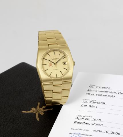 Internationl Watch Co. Spade of Oman.Internationl Watch Co., Schaffhausen, Automatic, movement No. 2094659, case No. 2078975, Ref. 9602. Sold to Ramdas.Oman, in April 28th, 1975..Fine and rare, flared square, center seconds, water resistant, self-winding 