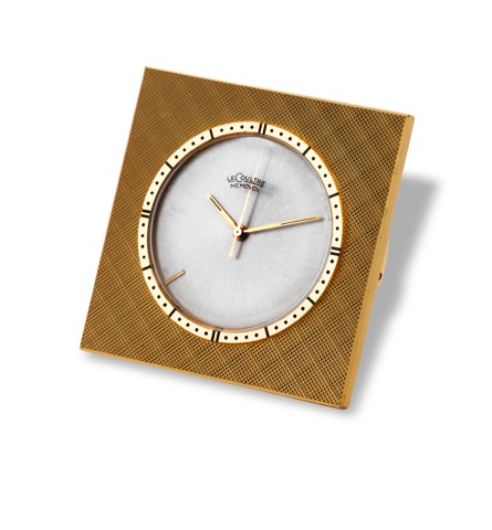 LeCoultre Memovox.LeCoultre, Swiss, Memovox. Made in the 1960s..Fine, center-seconds, gilt brass travel pocket watch with.alarm and 2 crowns. Accompanied by the original fitted.leather pouch..To be sold without reserve