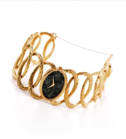 Piaget Yellow Gold agate Bracelet Watch.Piaget, No. 173927, Ref. 9850D65. Made circa 1980..Very fine and elegant, 18K yellow gold lady
