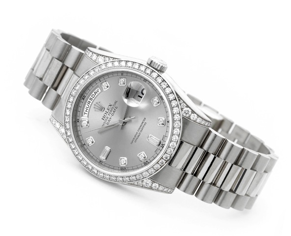 Rolex - White Gold Diamond - Day-Date.Rolex, Oyster Perpetual Day-Date, Superlative Chronometer Officially Certified, case No. K 591148.Ref. 118389. Made in 2001..Very fine, center seconds, self-winding, water-resistant, 18K white gold wristwatch with d